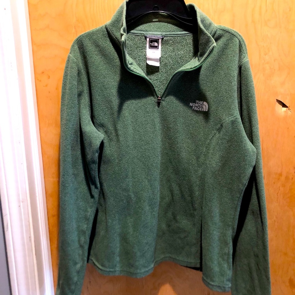 North face pullover